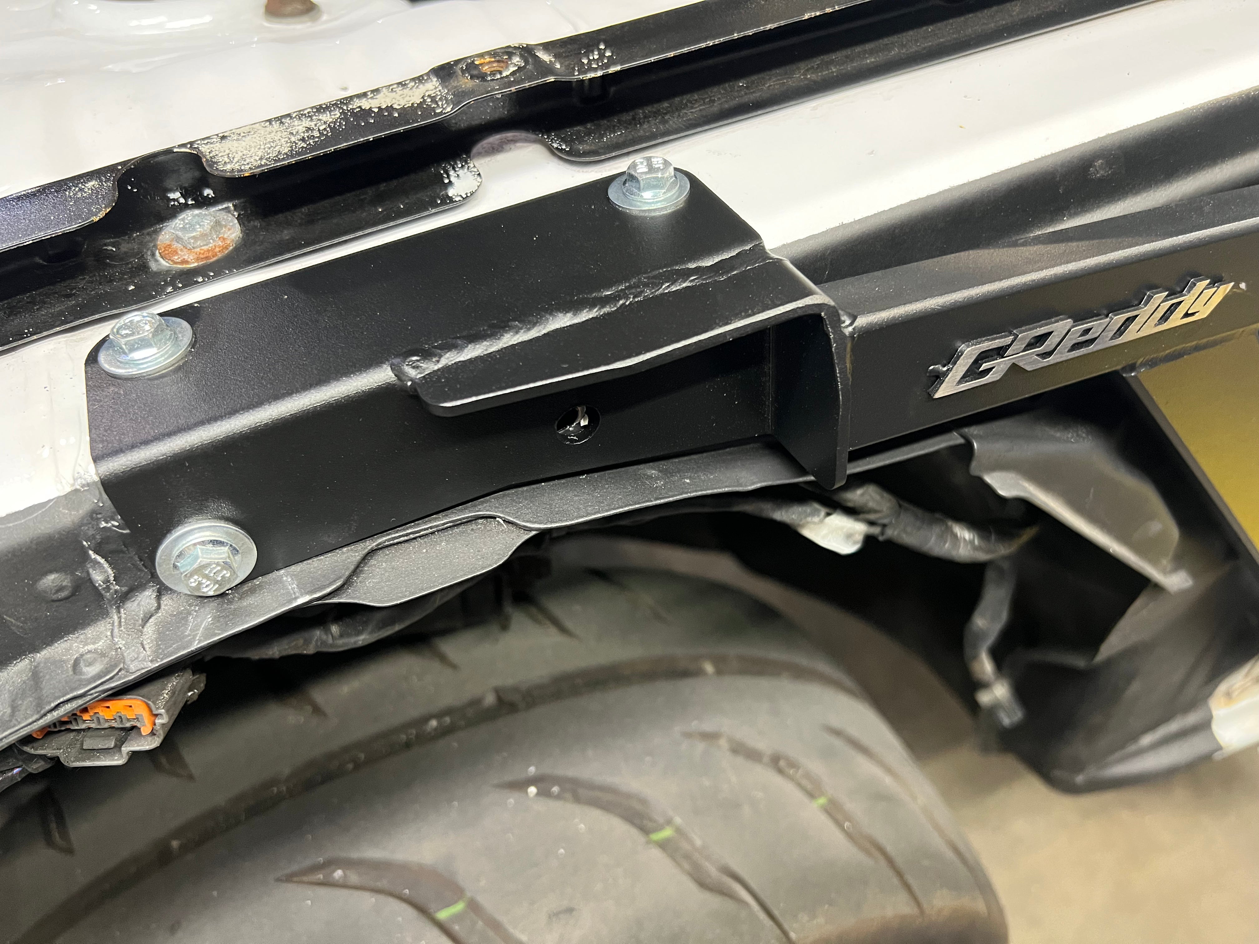 Skyline GT-R (BCNR33) Front Fender Brace