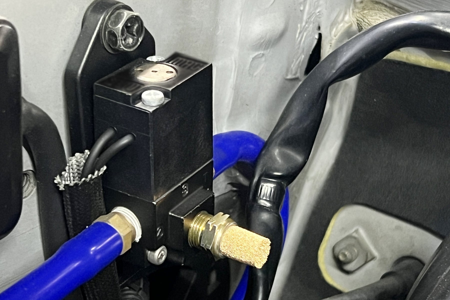 Manómetro Electrónico Boost -30in / -35PSI Universal Para Vehículos