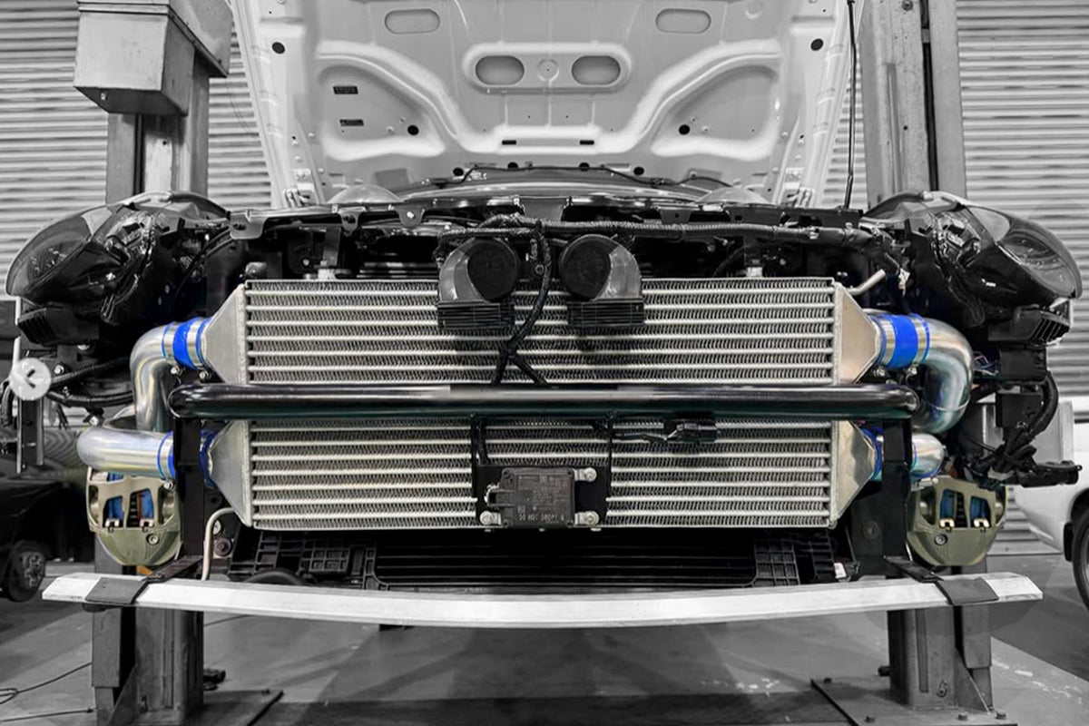 GREDDY INTERCOOLER KIT NISSAN Z  RZ34 AIR TO AIR TYPE-29 - (12020227)