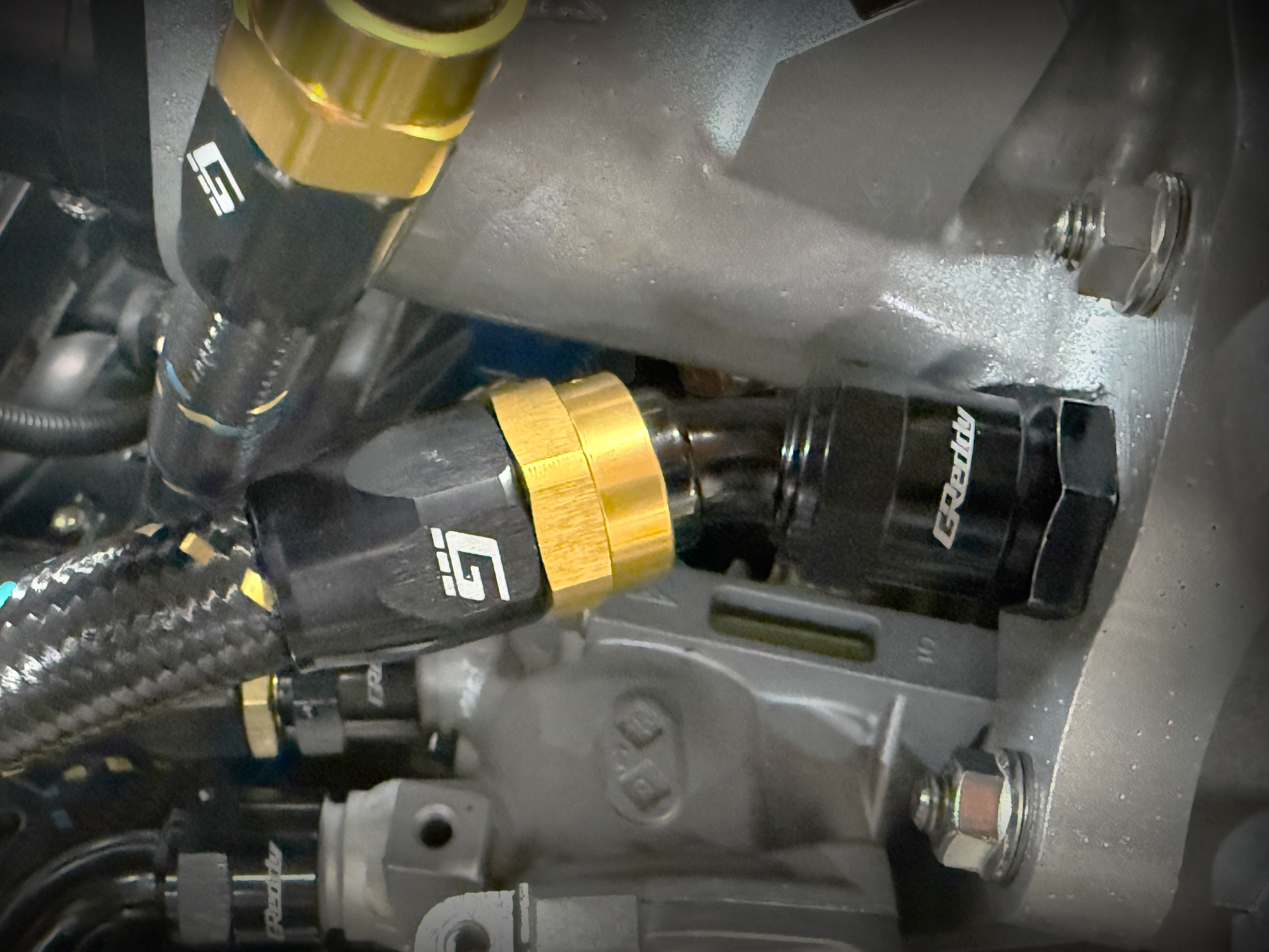 GREDDY 30 DEG. AN HOSE END(s) - BLACK/GOLD - (12800430 12800630 12800830 12801030 12801230 12801630)