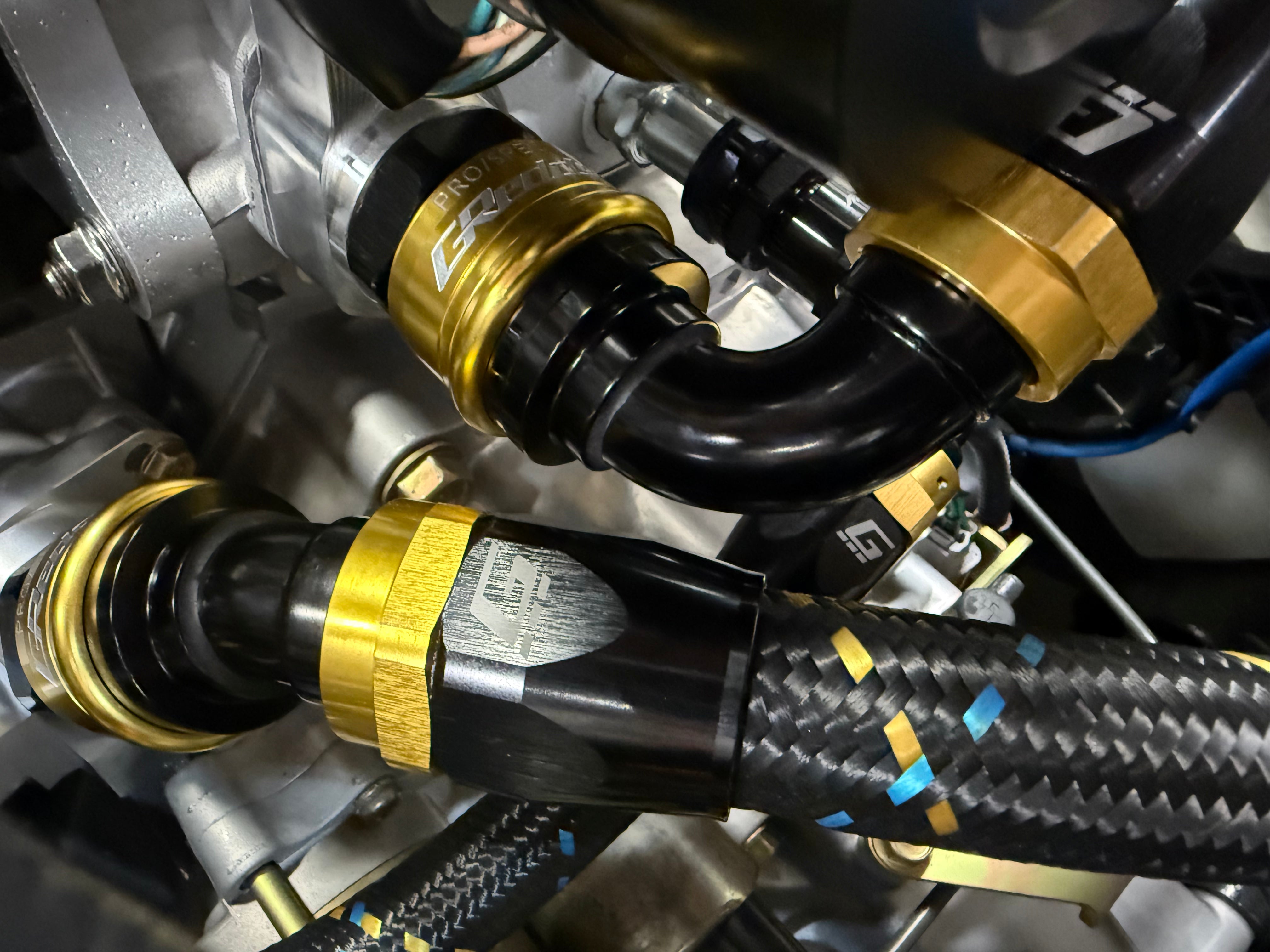 GREDDY PRO/SPEC 90 DEG. QUICK-RELEASE HOSE END(s) - BLACK/GOLD - (12860490 12860690 12860890 12861090 12861290 12861690 12862090)